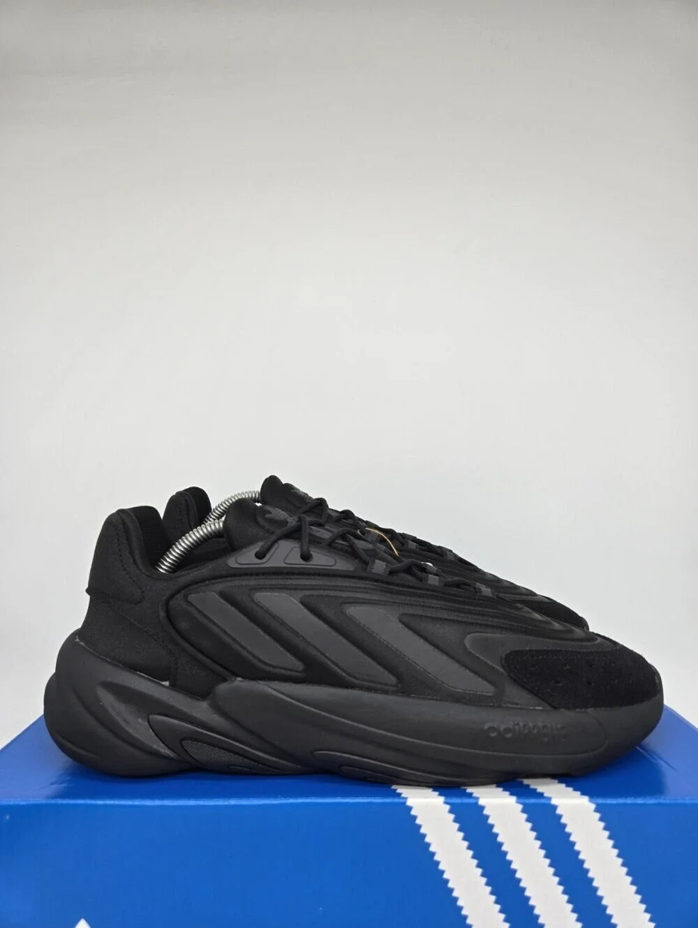 adidas men ozelia